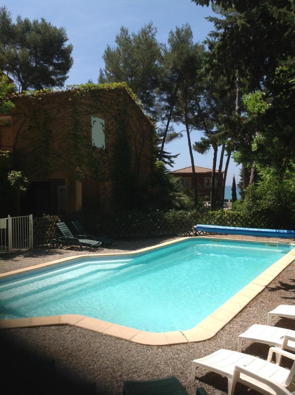 50M Plage T2 Grande Terrasse Vue Mer Climatise Piscine Chauffee, Parking Clos Gratuit Sanary-sur-Mer Luaran gambar