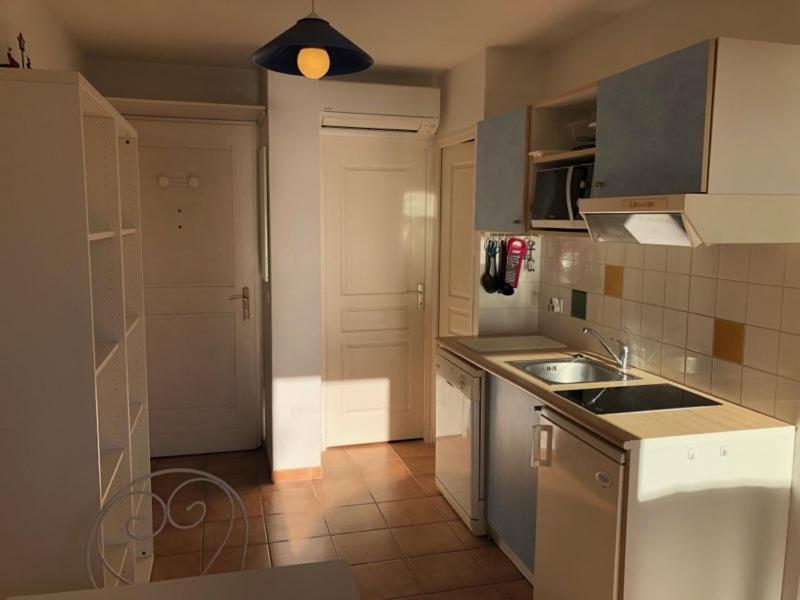 50M Plage T2 Grande Terrasse Vue Mer Climatise Piscine Chauffee, Parking Clos Gratuit Sanary-sur-Mer Luaran gambar